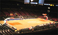 image for Barack Obama's White House Basketball Court: 'The First Mama Arena'
